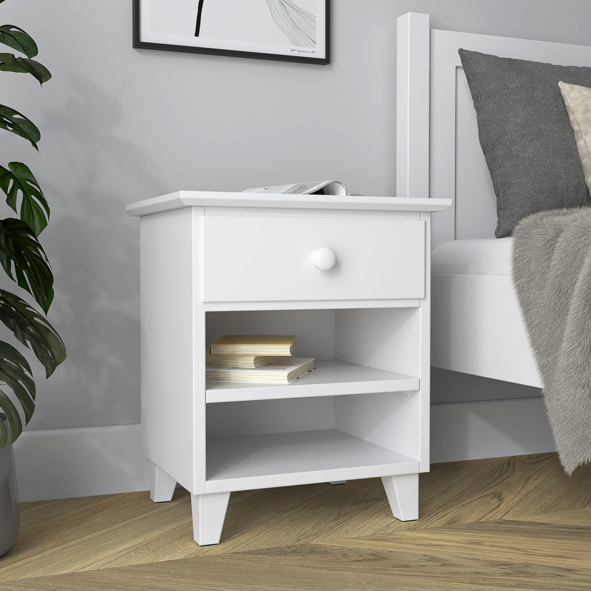 Sengebord N02 hvid – træ, set forfra, Nizio Home