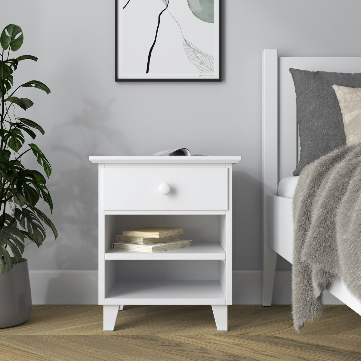 Sengebord N02, træ, hvid - åben skuffe, opbevaringsplads ved siden af sengen