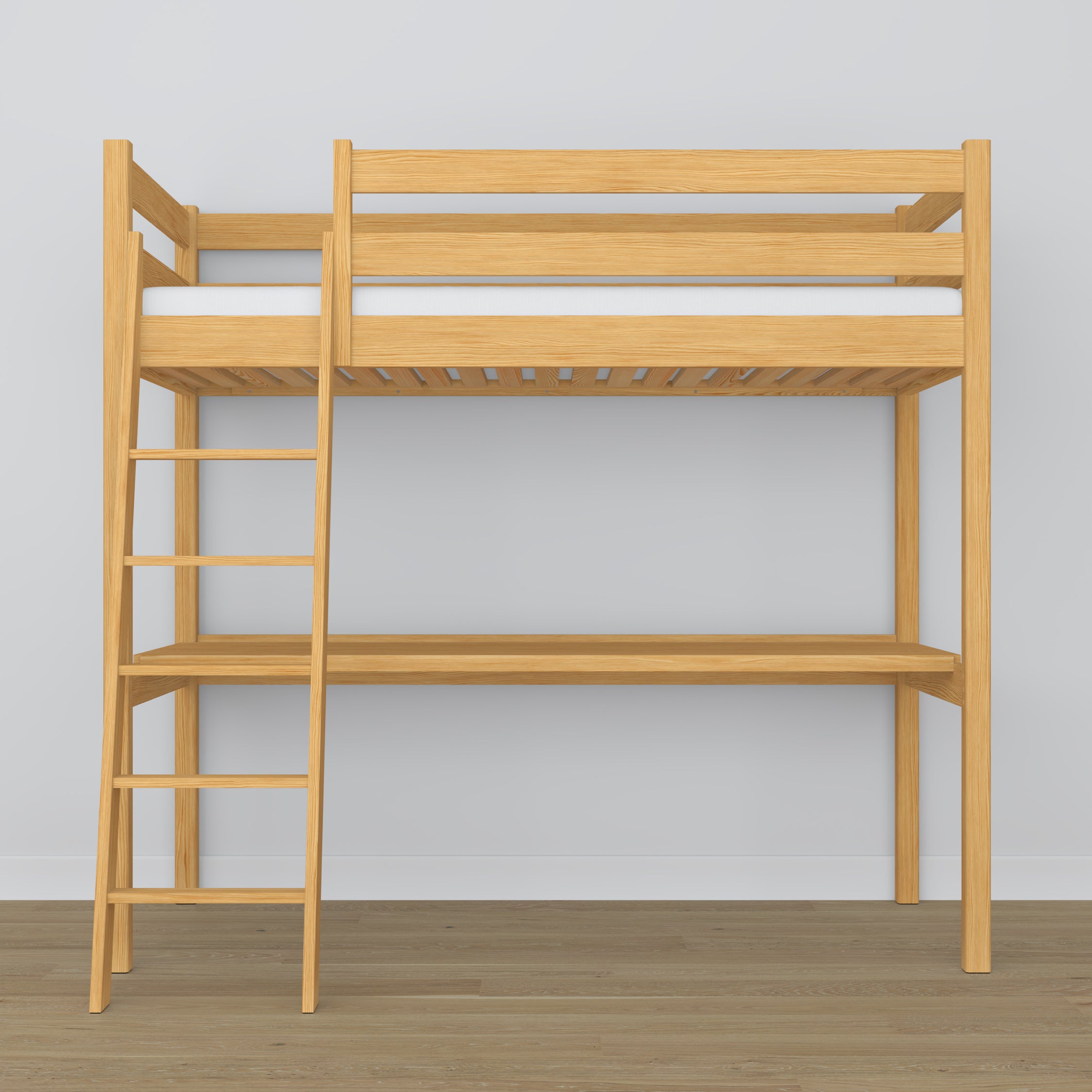 Mezzaninseng med skrivebord, træ, naturfyr - detaljer af samlinger og stiger